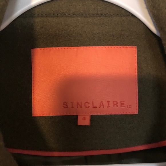 SINCLAIRE 10 Green Coat - Picture 6 of 9